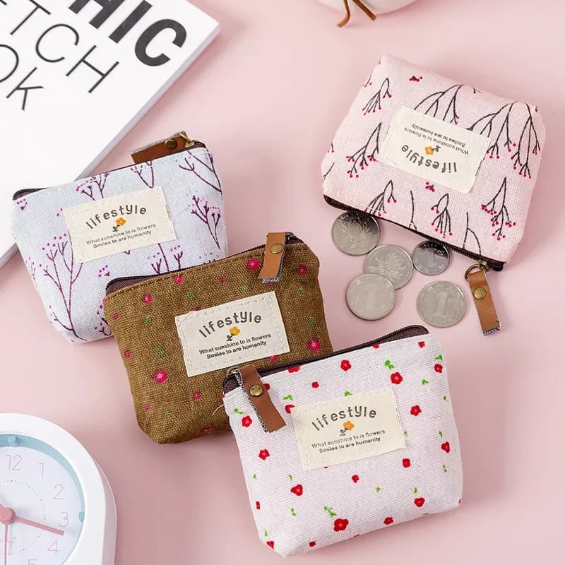 Chic Floral Coin Purse alternate