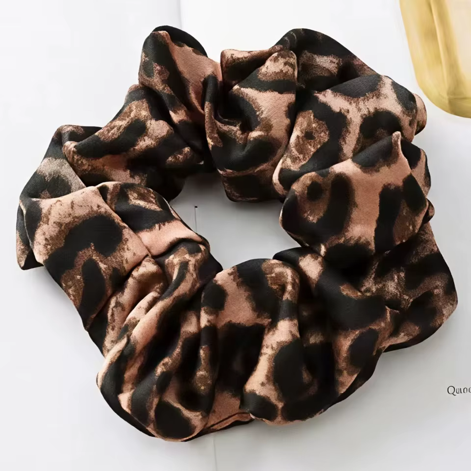 Chic Pleated Leopard Print Satin Scrunchies for Effortless Ponytails & Buns - Image 4