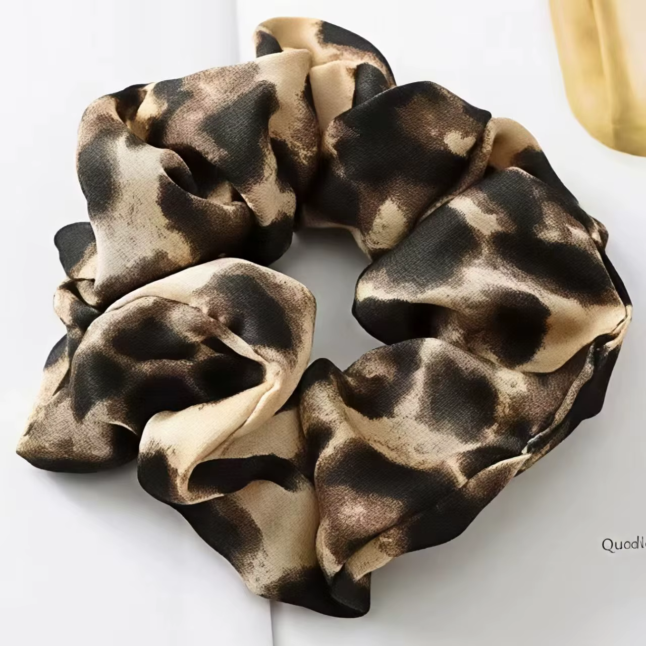 Chic Pleated Leopard Print Satin Scrunchies for Effortless Ponytails & Buns - Image 9